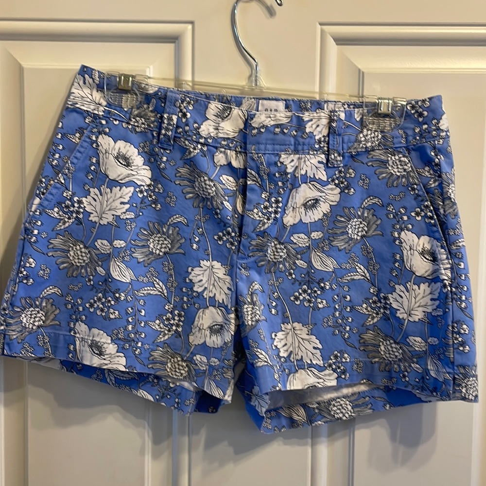 Gap 3” city short